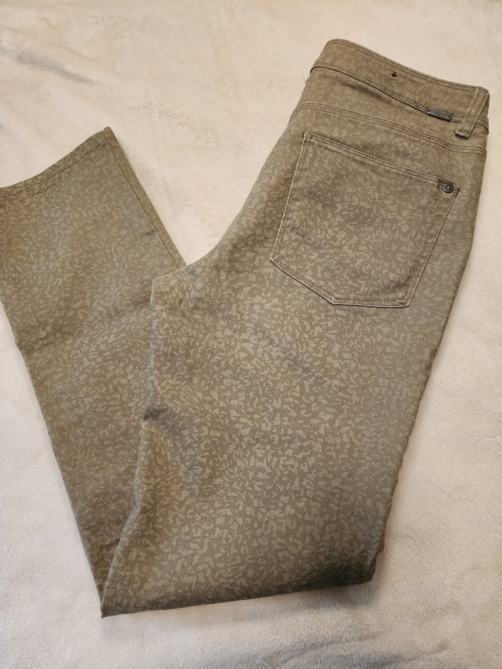 Nicole Miller Olive-Tone Jeans with Subtle Print